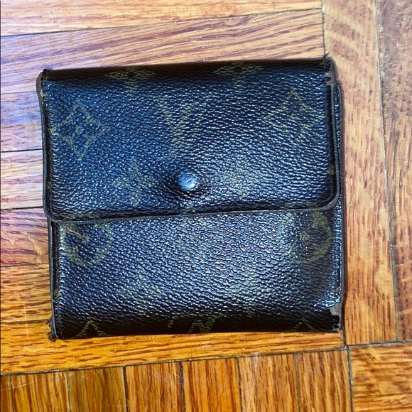 Authentic Louis Vuitton Wallet - Picture 1 of 9